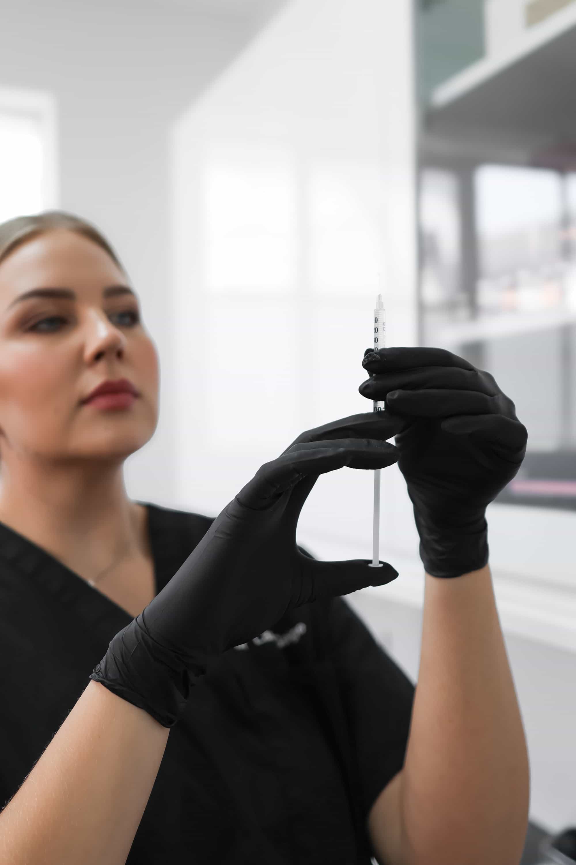 Traptox treatment at It’s Me and You Clinic in Kingston upon Thames, Surrey – Botox injections for trapezius muscle slimming and relief from excessive sweating (hyperhidrosis).