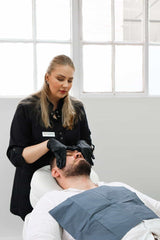 Sagging skin treatments at It’s Me and You Clinic in London, Kingston upon Thames and Surrey – advanced non-invasive lifting with HIFU, Ultherapy and radiofrequency to tighten and firm ageing skin.